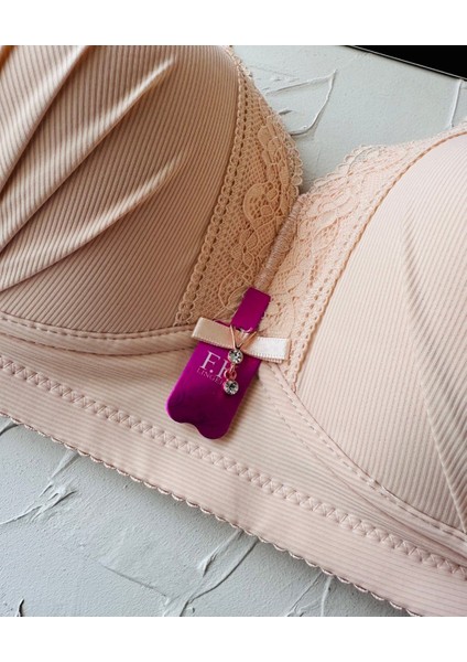 Harper Balensiz Desteksiz V Yaka Kesim Kaplı Dantelli Ultra Kaliteli Rahat C Cup Sütyen fırsatları