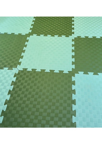 Çadır Matı Çadır Keçesi 20 mm Kalınlığında 50X50 Boyutları Eva Malzemeden Üretilmiştir