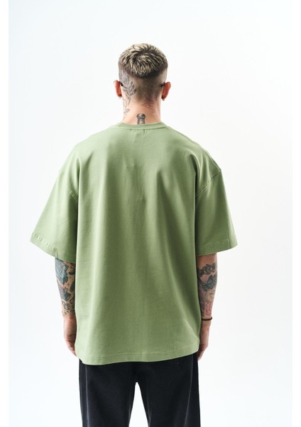 Erkek Respire Yazı Detaylı Oversize T-Shirt Yağ Yeşili modelleri