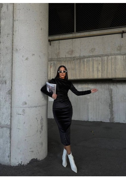 Kadın Uzun Kollu Yarım Balıkçı Yaka Büzgü Detay Kadife Kumaş Elbise fiyatları