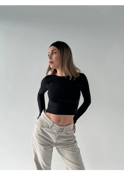 Leyla Sanat Sanata Yeni Bir Bakış Açısı Sırt Dekoltelı Uzun Kollu Crop - Siyah