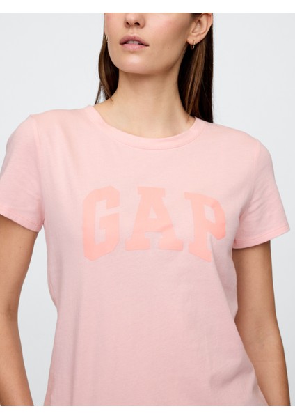 Kadın Pembe Gap Logo T-Shirt modelleri