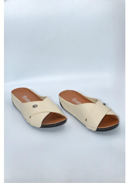 Berry Anatomik Dört Mevsim Bej Kadın Terlik - 1001 fırsatları