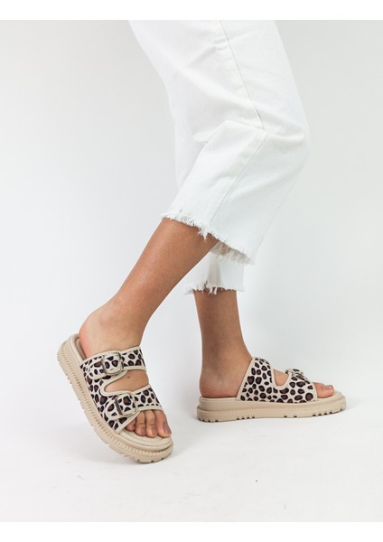 Bej Renk Leopar Desen Düz Taban Kadın Terlik