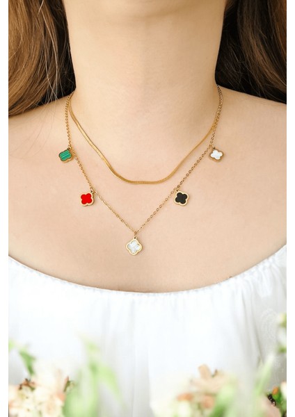 Zirkon Taşlı Kırmızı Yonca Çelik Charm Kolye