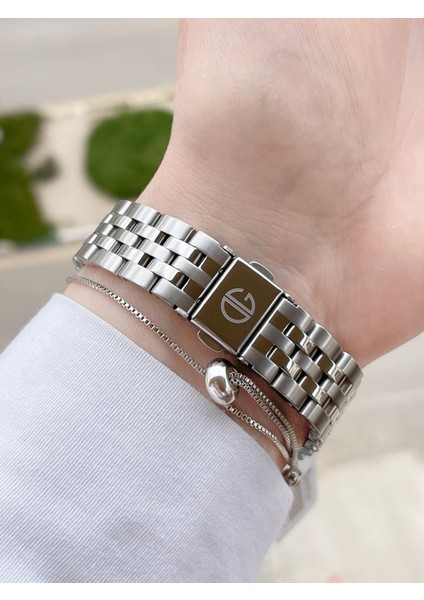 Gümüş Renk Çelik Kadın Kol Saati ve Bileklik fırsatları