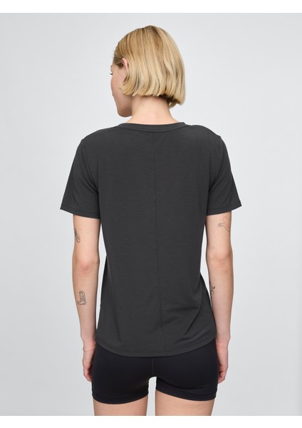 Kadın Siyah Gapfit Breathe T-Shirt fırsatları