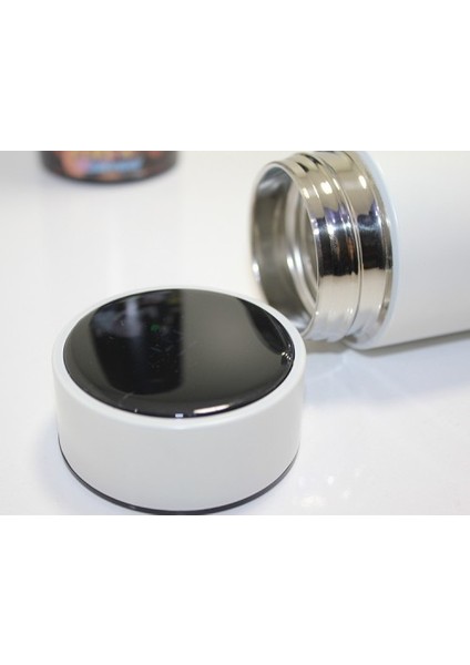 Büro Ev Ofis Yazlık Kamp Için 500ml Anime Baskılı Dijital Göstergeli Tarz Termos