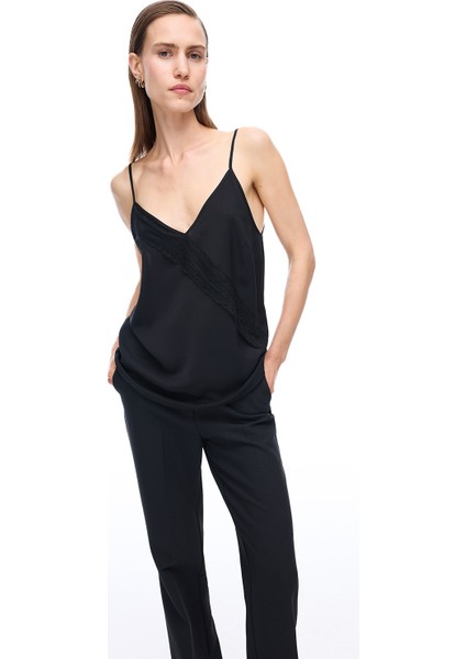 Farewell Regular Fit Standart Boy Askılı V-Yaka Siyah Bluz