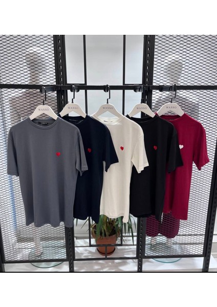 Kalp Nakışlı Tshirt