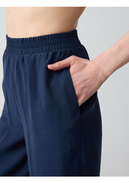 Lacivert Yüksek Bel Normal Paça Modal Dokuma Pantolon indirimleri
