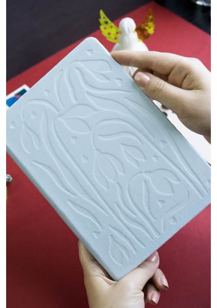 Sert Kapak Velvet Defter A5 100 Gr. 160 Sayfa Ivory. Çizgili. Açık Mavi