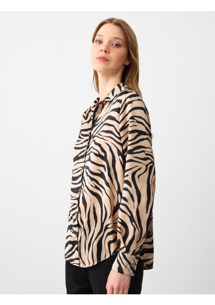 Bej Çizgi Desenli Uzun Kollu Saten Dokuma Gömlek fırsatları