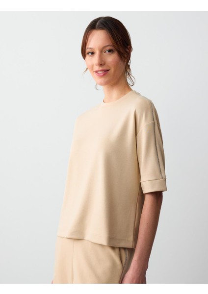 Bej Bisiklet Yaka Düz Kesim Kısa Kollu Örme Sweatshirt