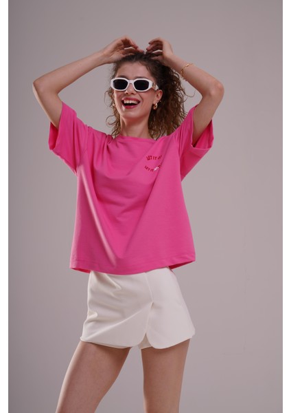 Kadın Pembe Oversize Tişört - Let It Go Baskılı modelleri