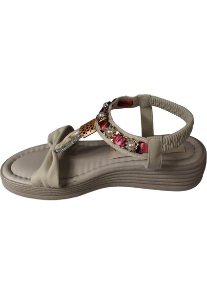 Yazkış Kadın Siyah Ten Cilt Tek Bantlı Üzeri ve Bileği Taşlı 4cm Arkası Lastikli Kalın Taban Sandale modelleri