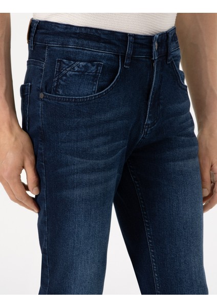 Erkek Lacivert Slim Fit Jean Pantolon 50309014-VR033