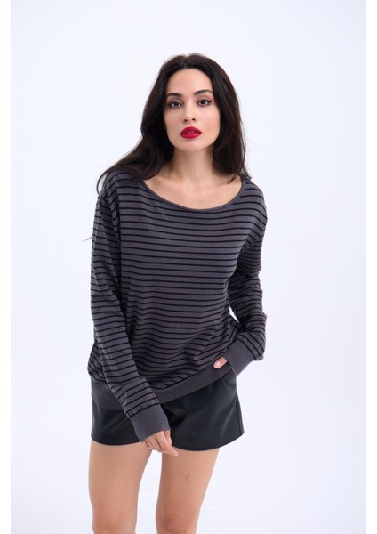4215 Triko Çizgili Salaş Kazak-Antrasit-Siyah modelleri