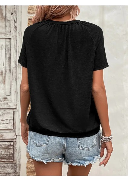 Kadın Kısa Kollu V Yakalı Büzgü Detaylı Viskon Bluz modelleri