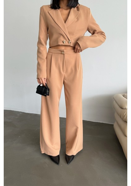 Crop Ceket - Pantolon Takım Gold Düğme Detaylı - Kahverengi