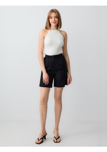 Siyah Düz Kesim Yüksek Bel Bol Paça Dokuma Keten Şort fiyatları