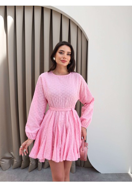 Kuşaklı Fisto Desen Mini Elbise