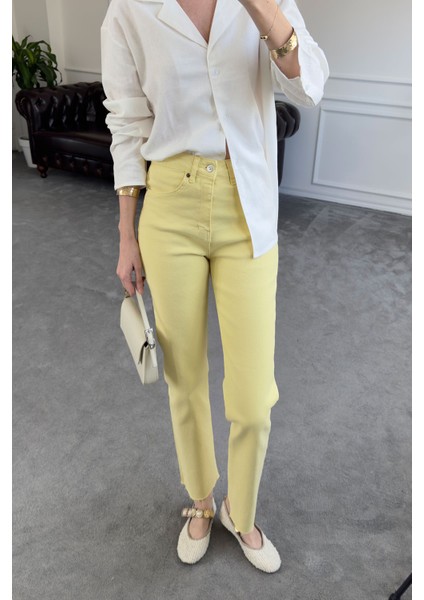 Kesik Paça Boyfit Jean- Sarı