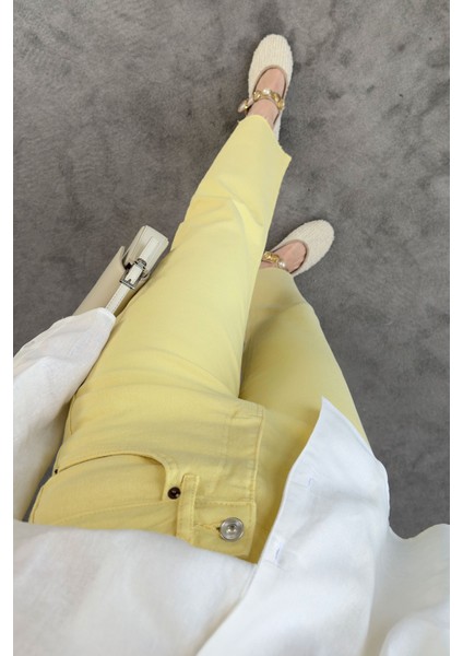 Kesik Paça Boyfit Jean- Sarı fırsatları