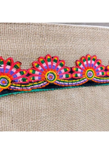 0773 El Yapımı Etnik Hint İşi Şerit Motifli Clutch Çanta