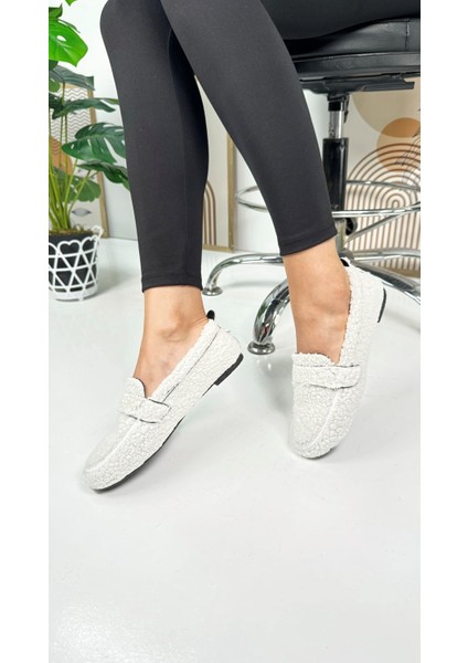Günlük Kadın Loafer Peluş Astarlı Oval Burunlu Alçak Desenli Tabanlı Ayakkabı 375 fiyatları