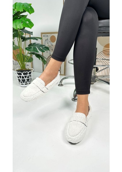 Günlük Kadın Loafer Peluş Astarlı Oval Burunlu Alçak Desenli Tabanlı Ayakkabı 375 modelleri