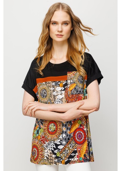 Kadın Karışık Desenli Düşük Kollu Penye T-shirt Siyah