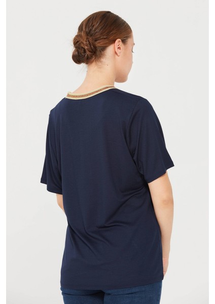 Kadın Yakası Simli T-Shirt Lacivert modelleri