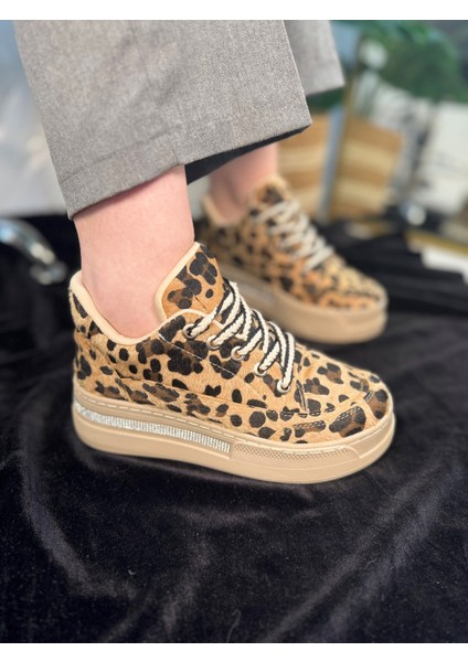 Günlük Kadın Sneaker Gizli Kalın Topuklu Taş Detaylı Oval Burun Bağcıklı Spor Ayakkabı F70