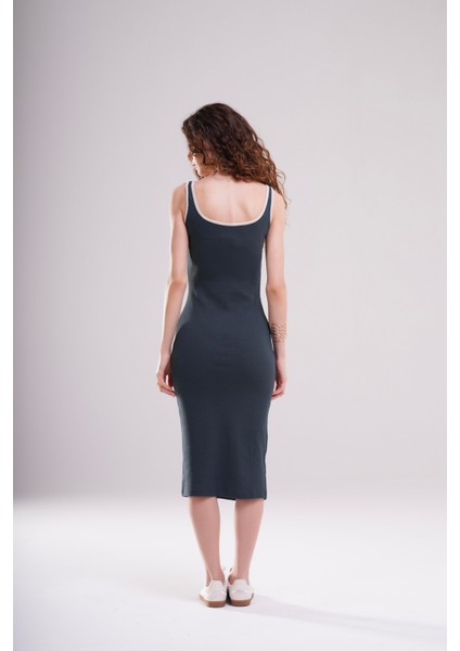 Kadın Koyu Yeşil Askılı Midi Elbise indirimleri