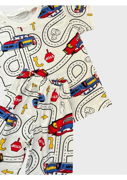 Erkek Çocuk Pamuklu Beyaz Araba Yol Desenli Kısa Kollu Şortlu Yazlık Pijama Takımı