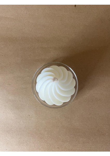 Dekoratif Spiral Beyaz Vanilya Kokulu Soya Mumu modelleri