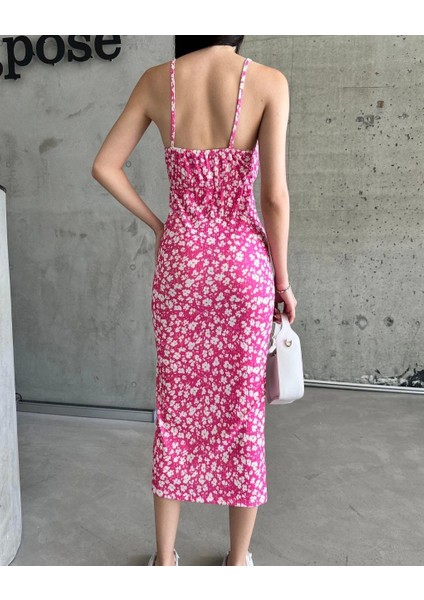 Kaşkorse Desenli Pembe Beyaz Çiçekli Önü Büzgülü Askılı Ince Askılı Midi Boy Elbise modelleri