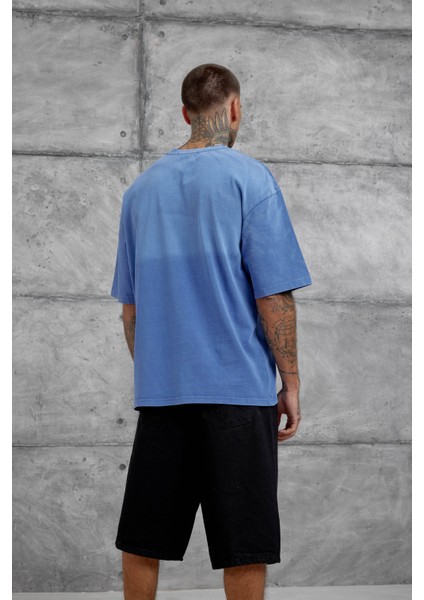 Mavi Işaretli Yazı Baskılı Yıkamalı Oversize Tshirt modelleri
