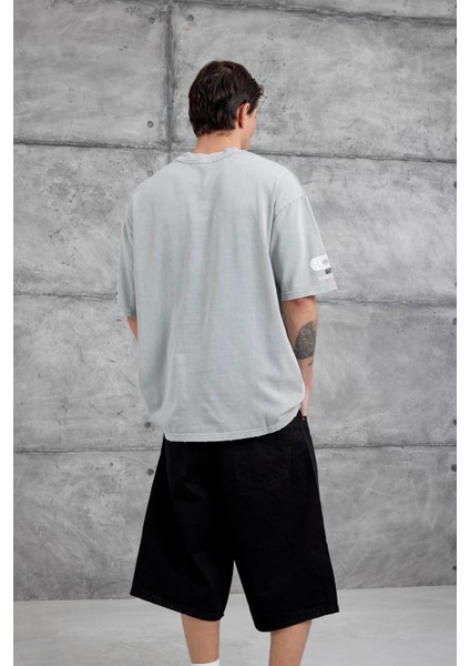Gri Remember Yazılı Yakımalı Oversize Tshirt