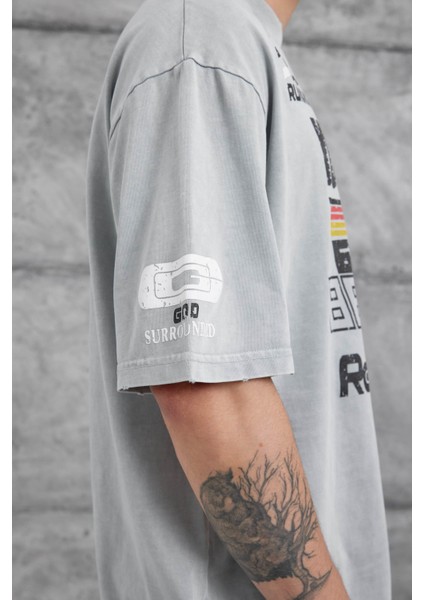 Gri Remember Yazılı Yakımalı Oversize Tshirt