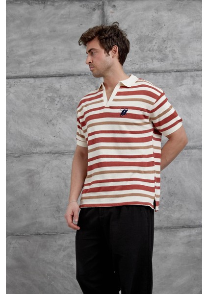 Kırmızı Çizgili Örme Kumaş Yakalı Oversize Tshirt fırsatları