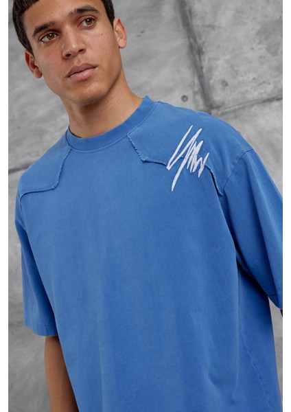 Mavi Parçalı Yıkamalı Oversize Tshirt fiyatları