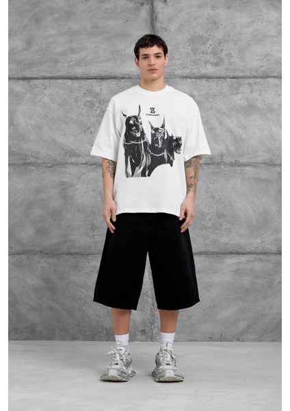 Beyaz International Yazılı Resimli Oversize Tshirt