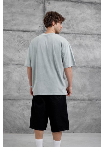 Gri Brandname Yazılı Yıkamalı Oversize Tshirt modelleri
