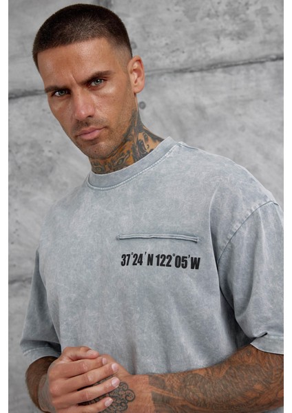 Gri Parça Detaylı Yıkamalı Oversize Tshirt