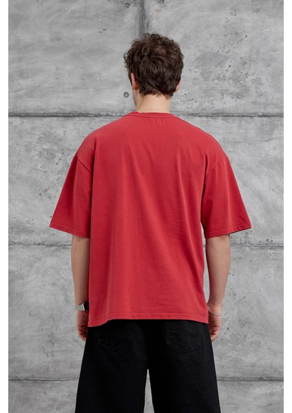 Kırmızı 1111 Yazılı Yıkamalı Oversize Tshirt modelleri