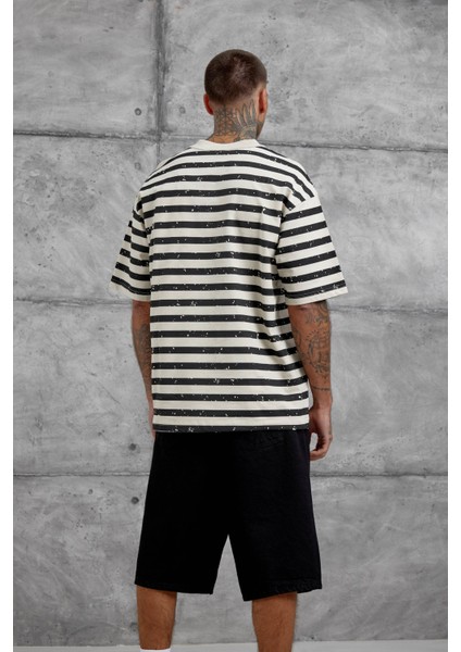 Krem Tained Baskılı Oversize Tshirt modelleri