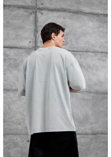 Gri Raw Yazılı Yıkamalı Oversize Tshirt modelleri