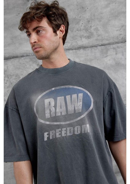 Füme Raw Yazılı Yıkamalı Oversize Tshirt fiyatları